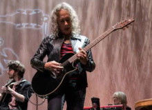 Фото Фонд группы Metallica провел благотворительный концерт и аукцион