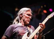Фото George Lynch присоединился на сцене к DOKKEN