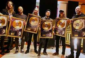 Фото Золото для Amorphis