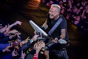 Фото James Hetfield: «Нет лучшего чувства, чем помогать кому-то»