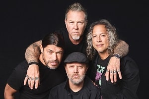 Фото Metallica пожертвовала $100,000