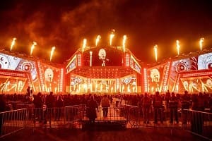 Фото Metallica выступит на вечере Элтона Джона